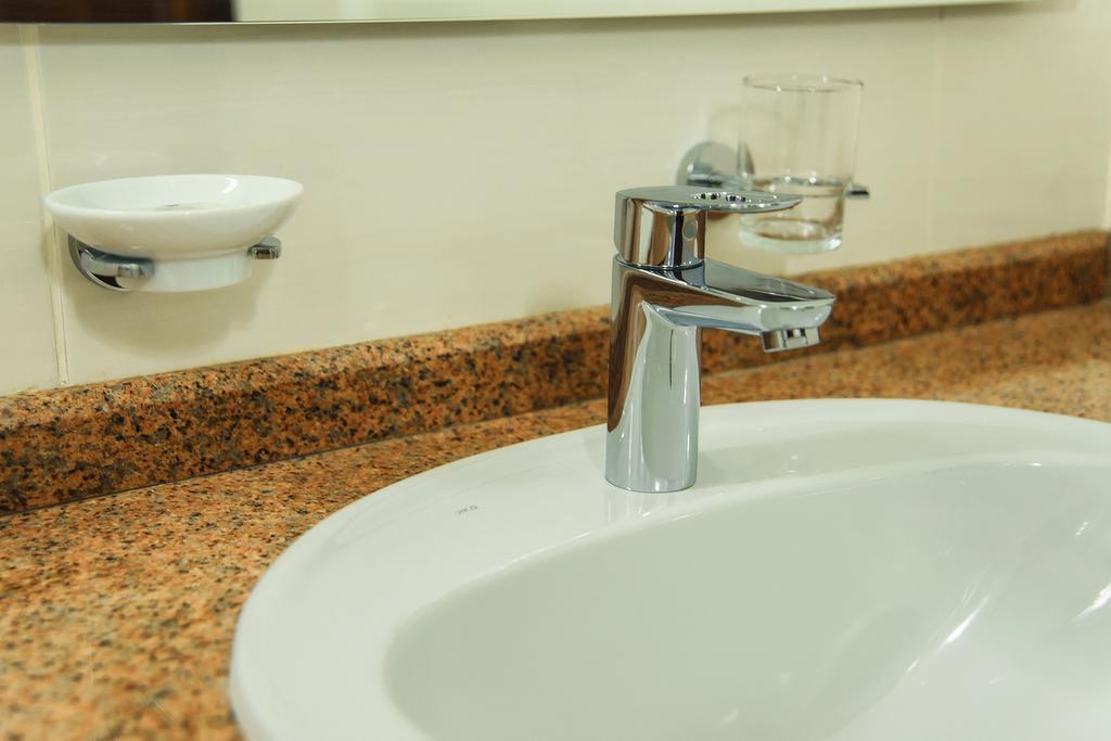 Promenade Park Hotel Shymkent Habitación foto
