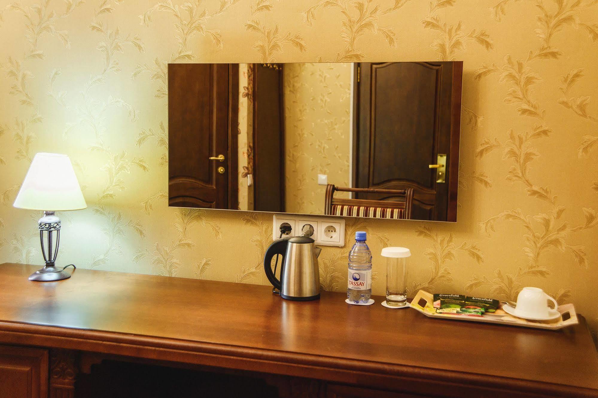 Promenade Park Hotel Shymkent Exterior foto