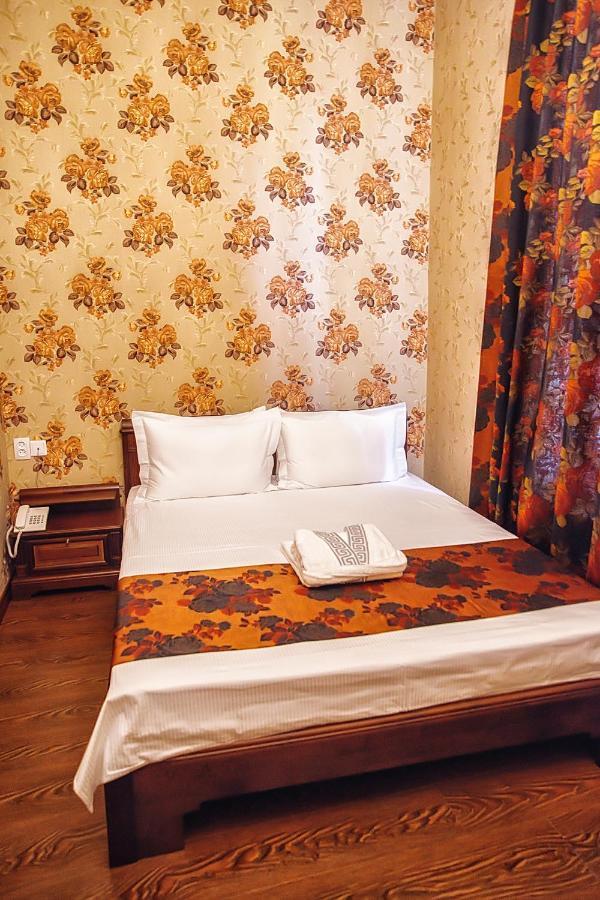 Promenade Park Hotel Shymkent Habitación foto
